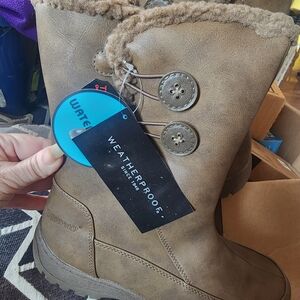 Weatherproof Women's Brown Winter Boots/NWT Sz9
